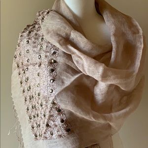 🆕 Studded Wrap 🧣